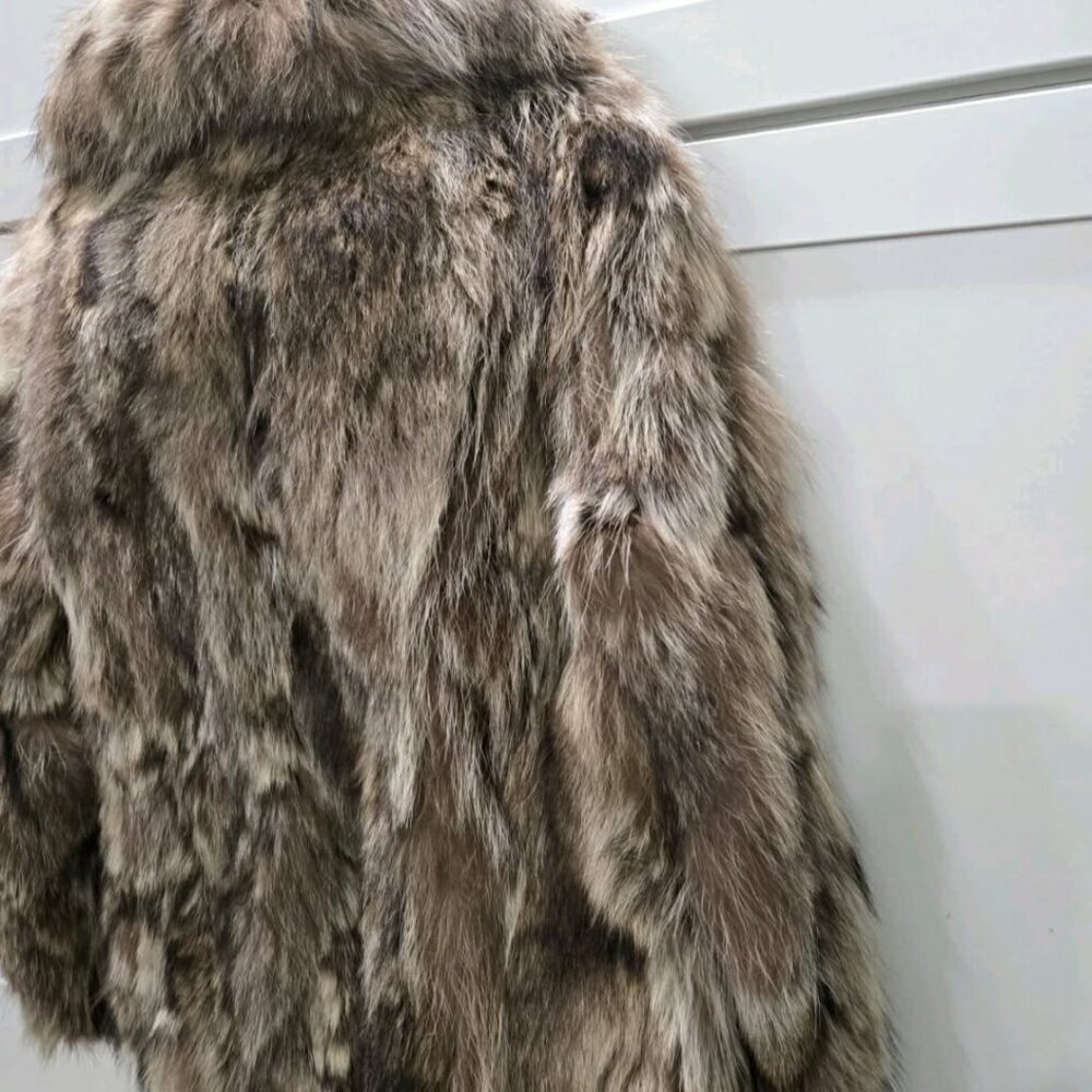 Vintage 1970s Mademoiselle Exclusive Gold Label Collection Raccoon Fur Coat - Picture 6 of 10